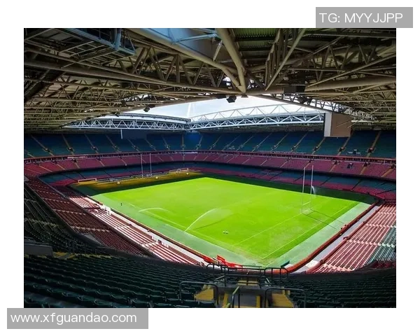 足球巨星是如何在绿茵场上创造传奇与荣耀的背后故事与心路历程